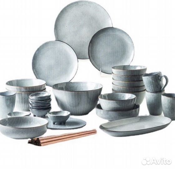 Набор столовой посуды новый