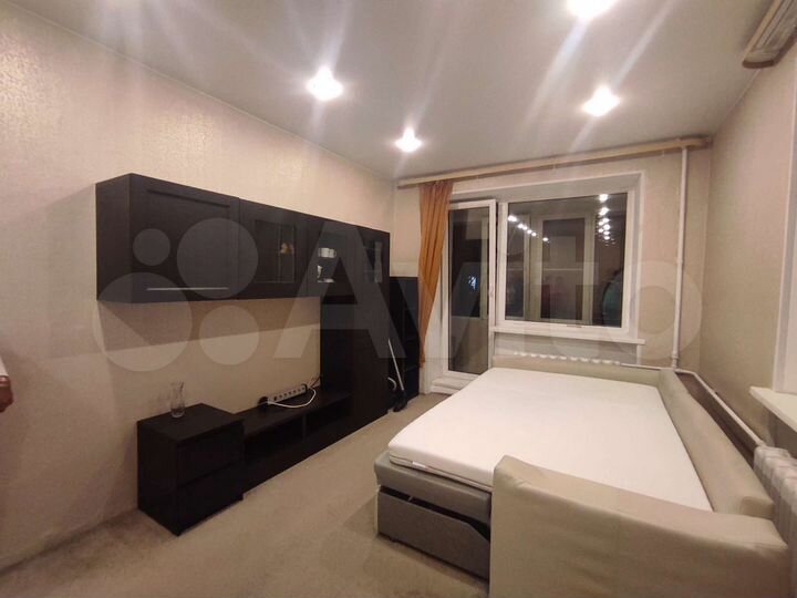 2-к. квартира, 42 м², 3/3 эт.