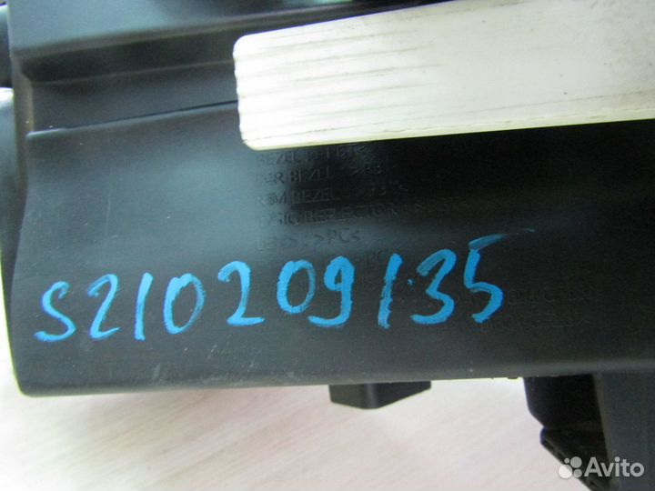 Фара левая Hyundai Tucson