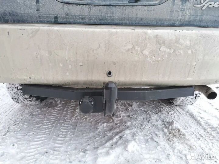 Фаркоп для Toyota Ipsum / Gaia / Picnic