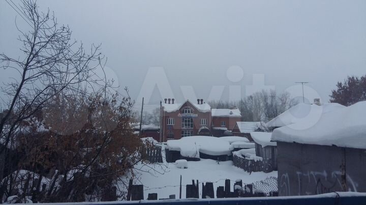 Дом 20 м² на участке 4 сот.