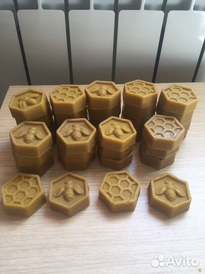 Воск пчелиный