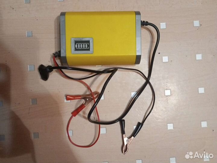 Зарядка для автомобильного аккумулятора