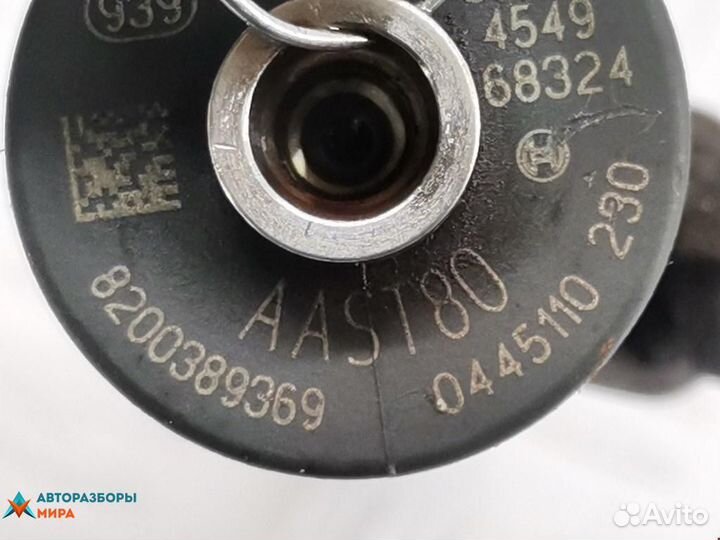 Форсунка Renault Laguna 2 2005 8200389369