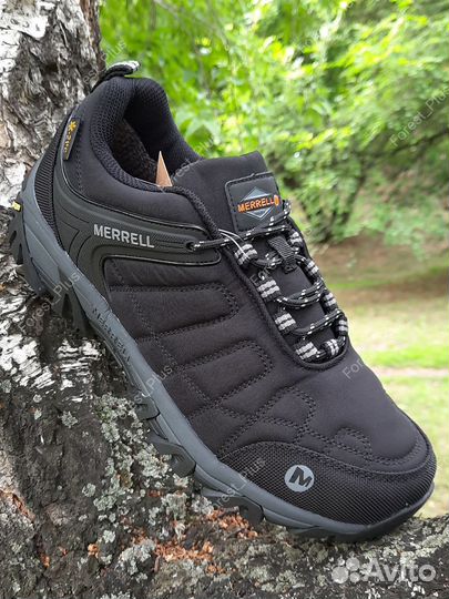 Кроссовки треккинговые утепленные