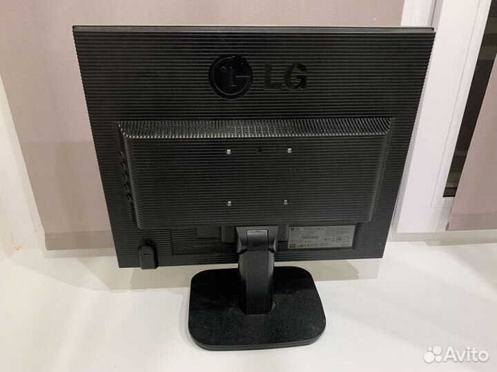 Монитор lg flatron