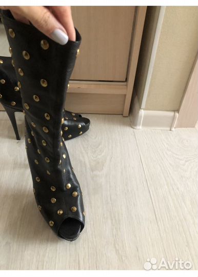 Ботильоны Brian Atwood
