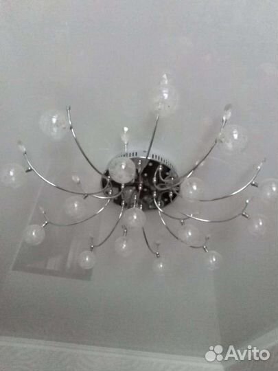 Люстра 3 шт и бра настенный