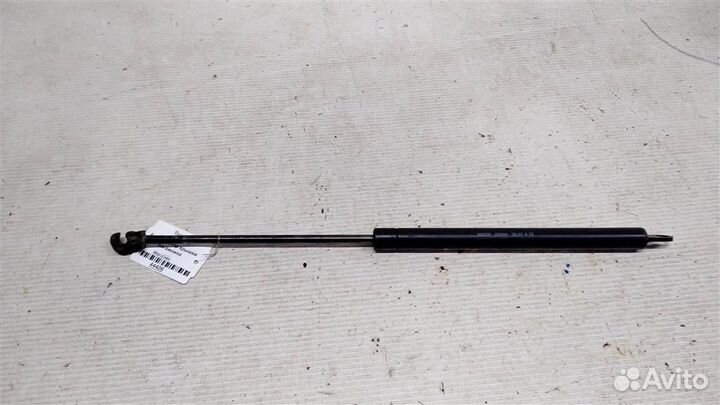 Амортизатор крышки багажника Volvo 740