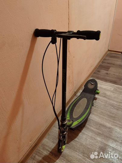 Электросамокат Бу Razor