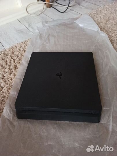 Sony ps4 slim