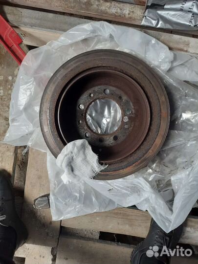 Задние тормозные диски Тойота Ленд Крузер 200