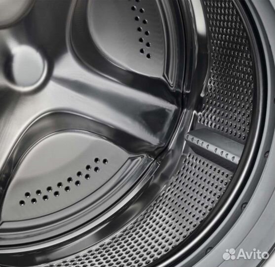 Стиральная машина Aeg l6se47sue Новая