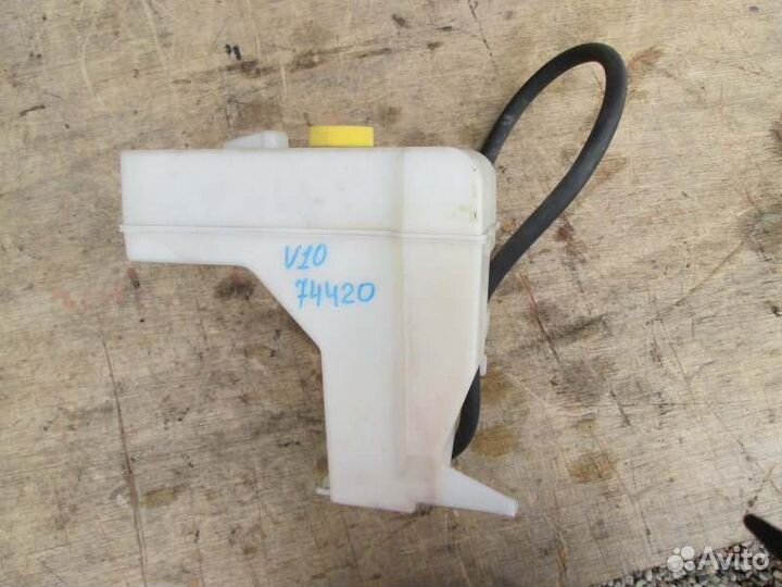 Бачок расширительный Nissan Tino V10 QG18DE