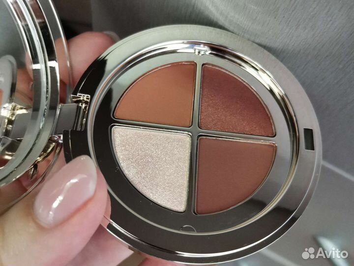 Палетка новая теней clarins