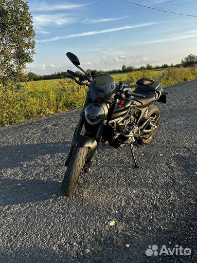 Ducati Monster 2021