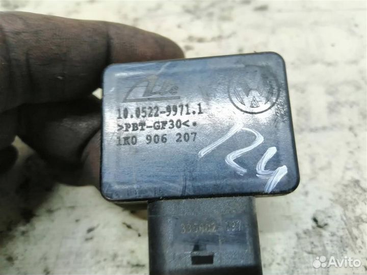 Датчик усиления тормозов VW Passat (B6) 2005-2010