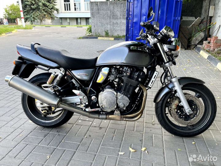 Suzuki inazuma gsx 1200