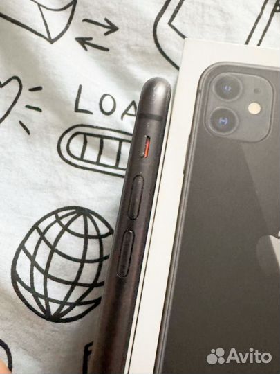 iPhone 11, 64 ГБ
