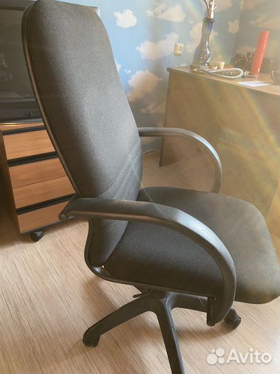 Компьютерное кресло б/у