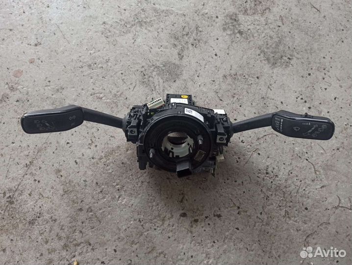 Подрулевой переключатель VW Golf 7