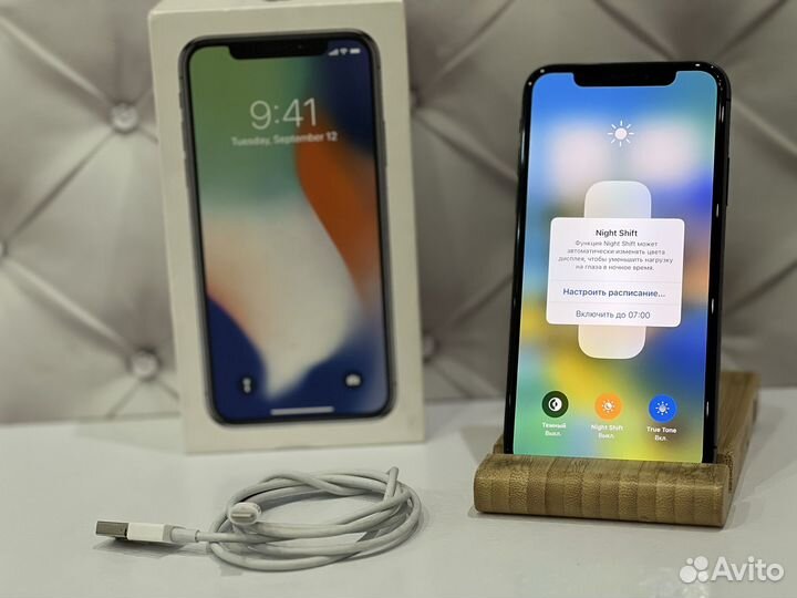 iPhone Xs, 64 ГБ