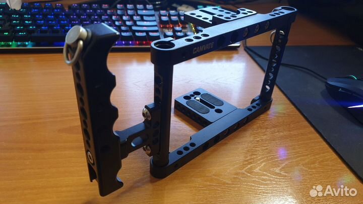 Клетка для видеокамер Универсальная camvate