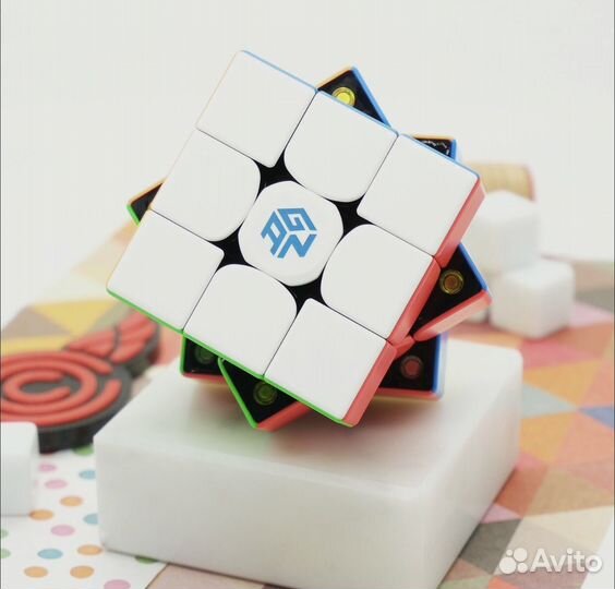 Кубик рубика 3х3 GAN 356 M(с доп гайками)