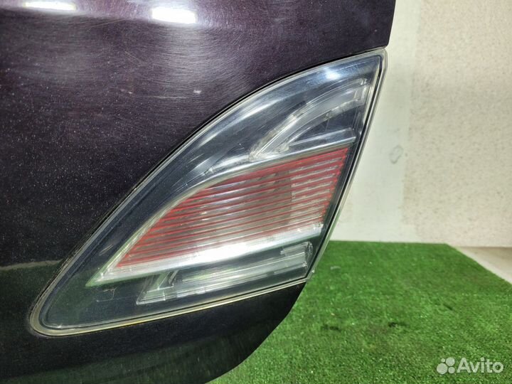 Фонарь внутренний правый Koito на Mazda 6 GH