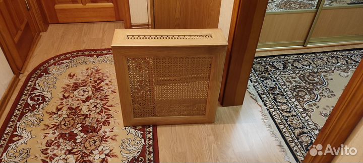 Экран на чугунную батарею