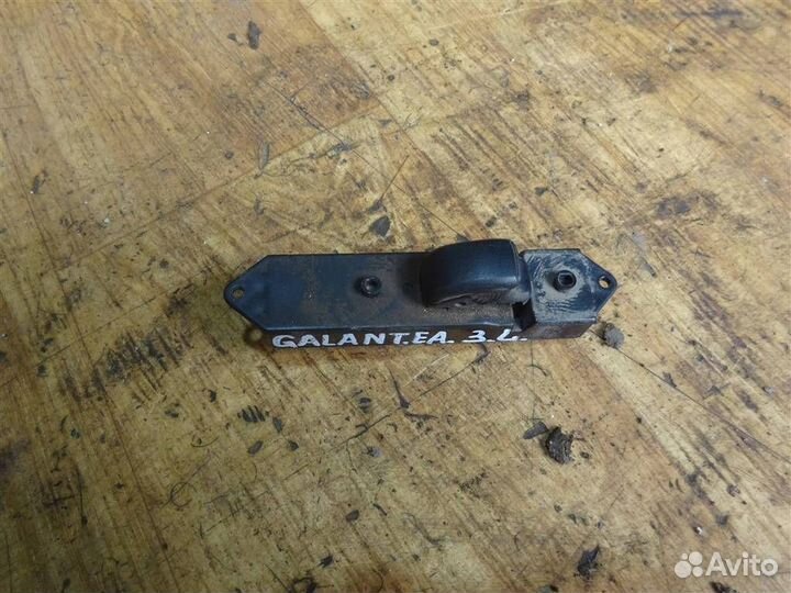 Кнопка стеклоподъемника Mitsubishi Galant (EA) 19