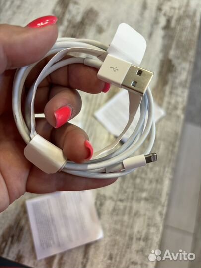 Новый оригинальный кабель для iPhone lightning