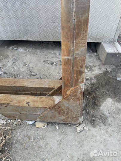 Коники для перевозки труб