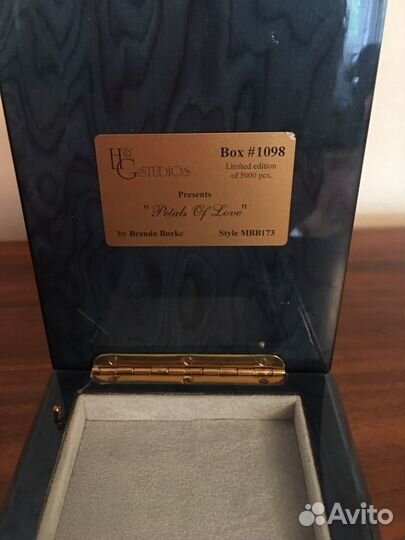 Музакальная шкатулка для драгоценностей