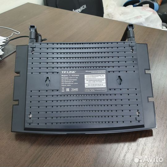 WiFi роутер TP-link TL-WDR3600 N600