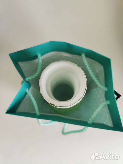 Вазы из цветного стекла