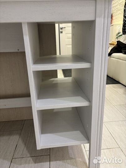 Письменный стол IKEA