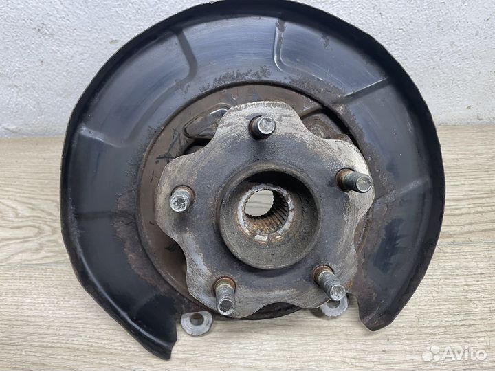 Кулак задний правый Nissan Teana TNJ32 QR25