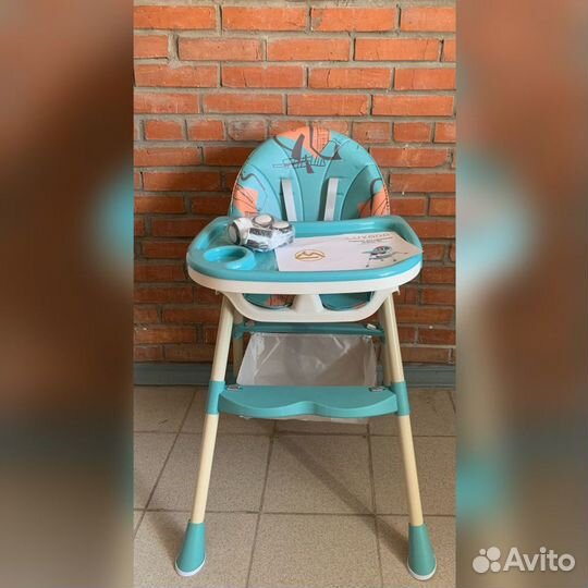 Стульчик для кормления малыша