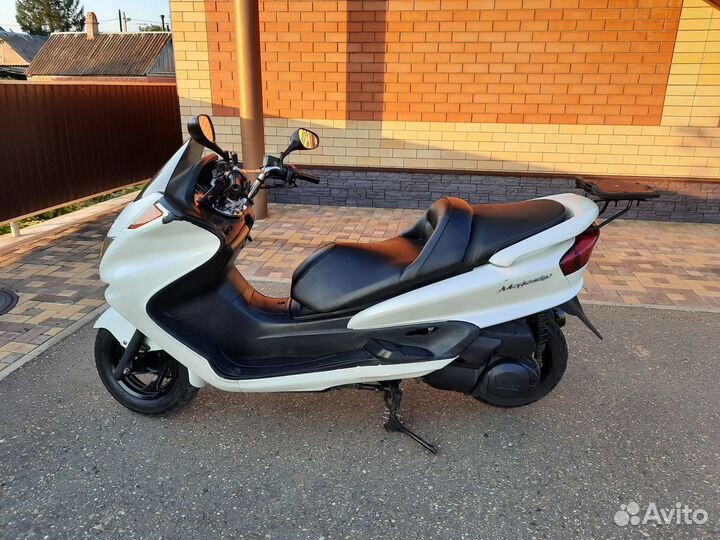 Максискутер Yamaha Majesty YP250