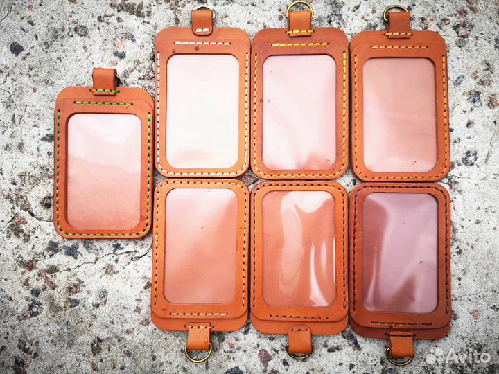 Чехол - бейдж для пропуска из кожи