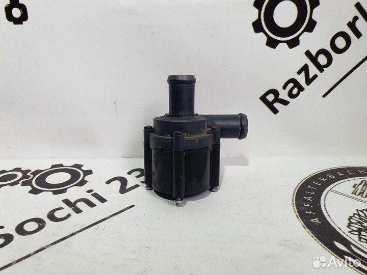 Насос системы охлаждения дополнительный Audi A8 D4