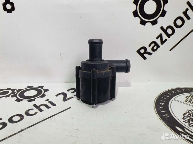 Насос системы охлаждения дополнительный Audi A8 D4