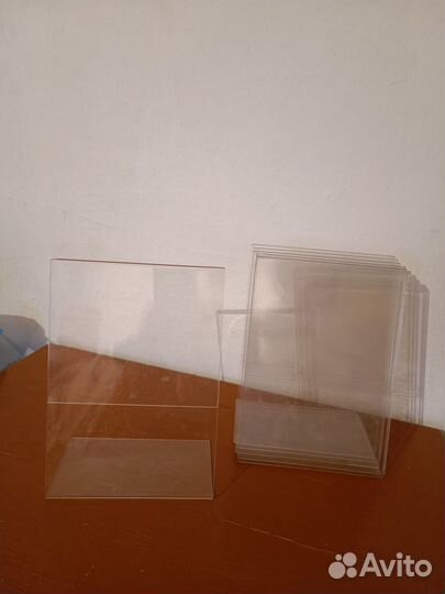 Подставка для книг, для рекламы, для процессора