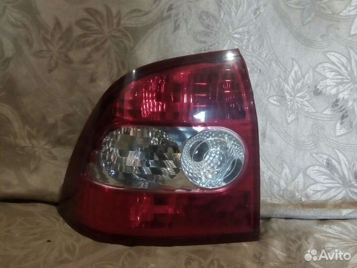 Задний фонарь,приора