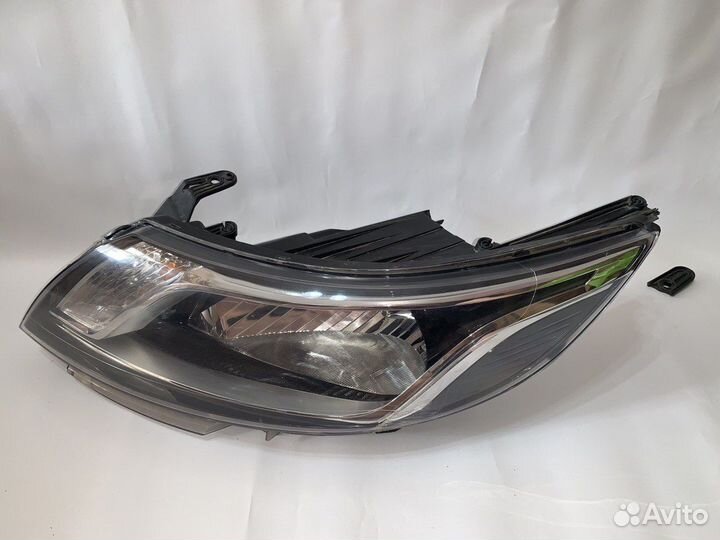 Фара левая Kia Rio 3 2014 г.в