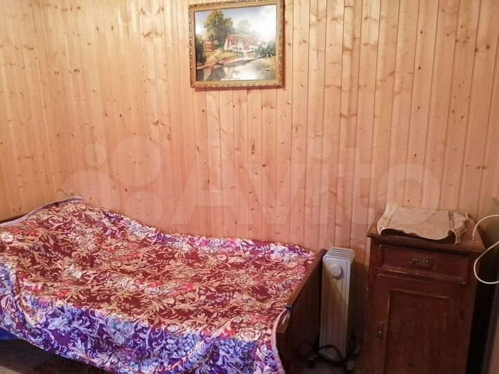 Дом 30 м² на участке 5 сот.