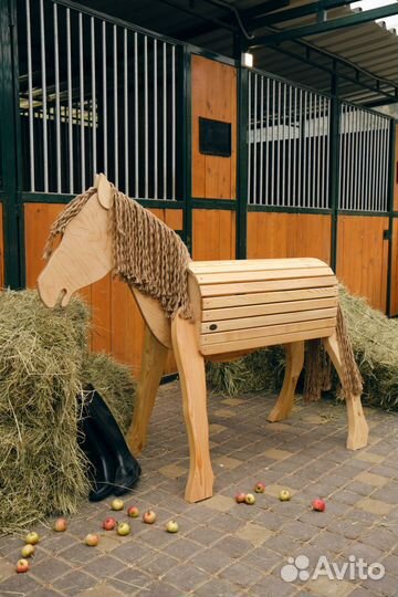 Деревянная лошадка