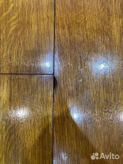 Стол из массива дерева