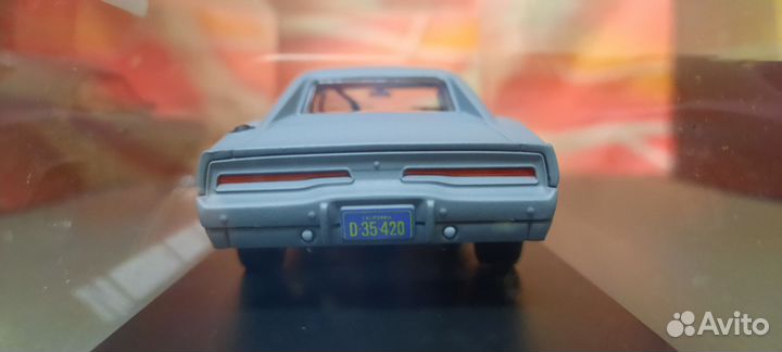 Dodge-Charger-43-Green Light